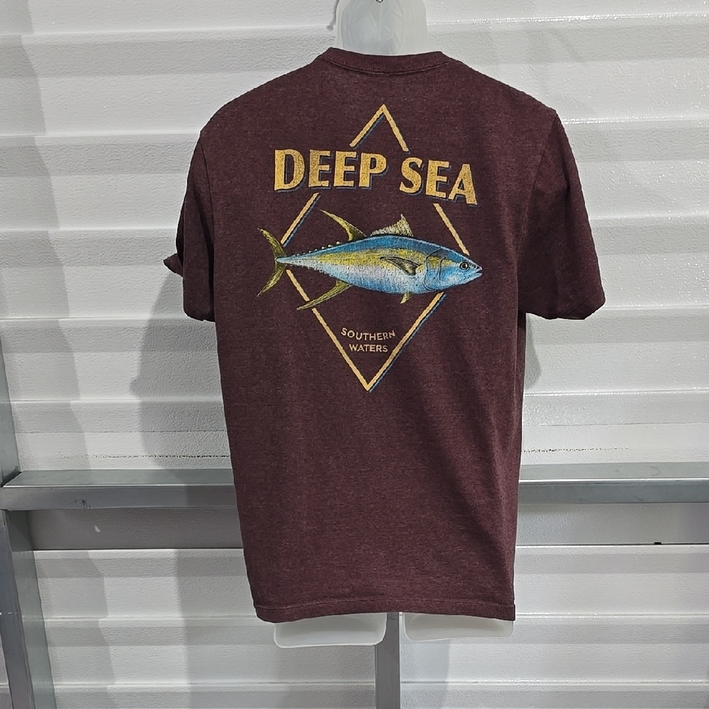 Crown &‎ Ivy Brown Short Sleeve Tee with Artistic Graphic